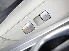2022 Genesis G70 Gasoline 2.0T 2WD — фото 17