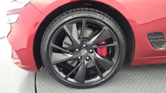 2023 Genesis G70 Gasoline 2.0T 2WD, красный — фото 5