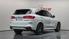 2023 BMW X5 M50i, белый — фото 2