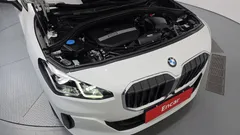 2023 BMW 2-Series 220i Advantage, белый — фото 6