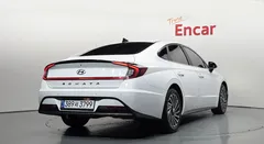 2023 Hyundai Sonata Premium Plus — фото 2