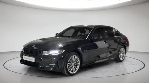 2022 BMW 3-Series 320e Luxury