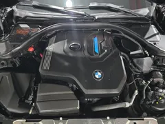 2022 BMW 3-Series 320e Luxury — фото 6