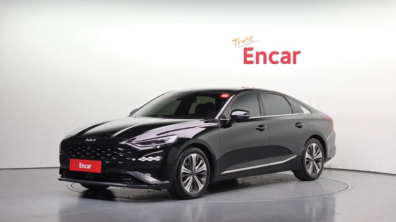2023 Kia K8 Signature