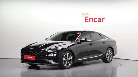 2023 Kia K8 Signature