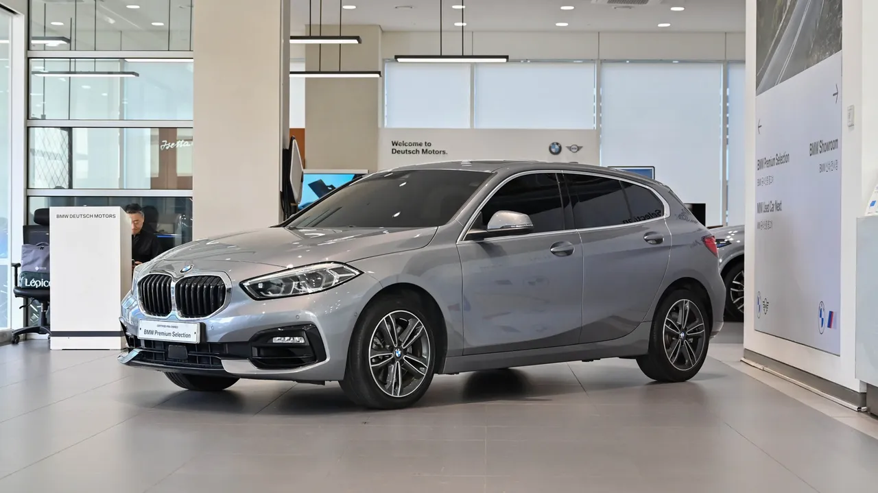 2023 BMW 1-Series 120i Sports