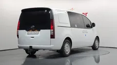 2023 Hyundai Staria Cargo 5-Seater — фото 2