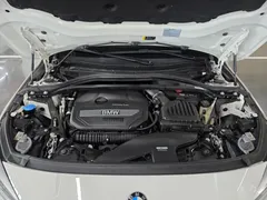 2023 BMW 1-Series 120i M Sports — фото 6