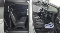 2022 Hyundai Staria Cargo 5-Seater — фото 11