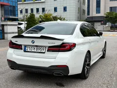 2023 BMW 5-Series 530i xDrive M Sport Package — фото 2