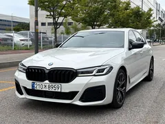 2023 BMW 5-Series 530i xDrive M Sport Package — фото 11