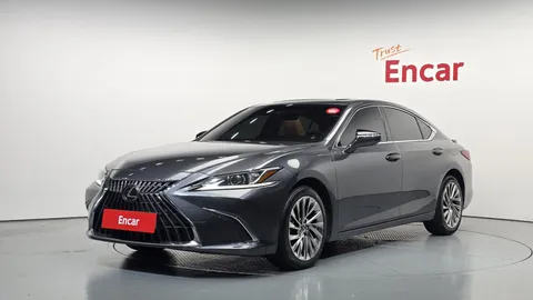 2023 Lexus ES Luxury Plus