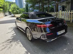 2022 Mercedes-Benz E-Class E450 4MATIC Cabriolet — фото 2