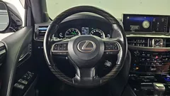 2019 Lexus LX 570 — фото 14