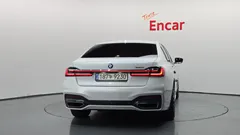 2022 BMW 7-Series 740i M Sport — фото 4