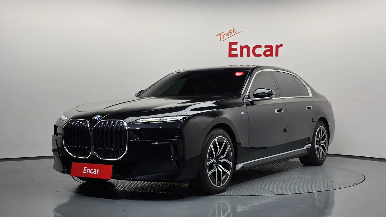 2023 BMW 7-Series 740i sDrive M Sport