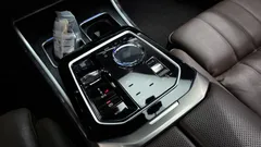 2023 BMW 7-Series 740i sDrive M Sport — фото 9
