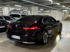 2023 BMW 7-Series 740i sDrive Design Pure Excellence — фото 4
