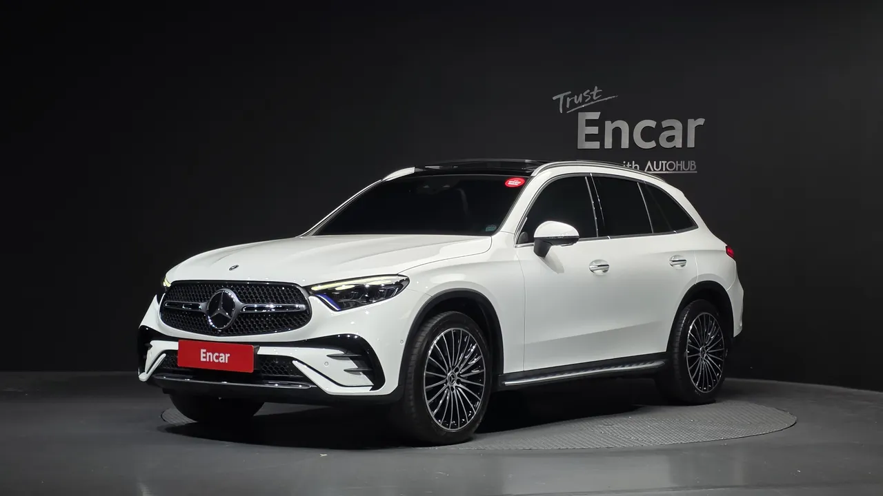 2023 Mercedes-Benz GLC-Class GLC300 4MATIC AMG Line