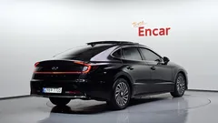 2022 Hyundai Sonata Premium Plus — фото 2