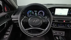 2022 Hyundai Sonata Premium Plus — фото 12