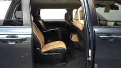2023 Kia Carnival Diesel 11-Seater Prestige — фото 12