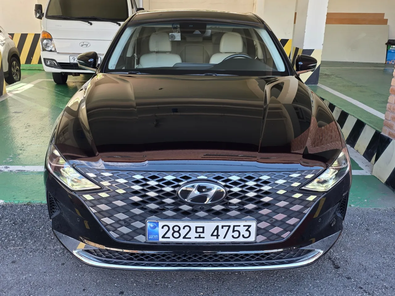 2023 Hyundai Grandeur Le Blanc