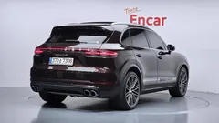 2021 Porsche Cayenne 4.0 Turbo, коричневый — фото 2