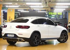 2023 Mercedes-Benz GLC-Class GCL300 4MATIC Coupe — фото 2