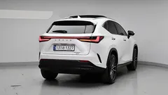 2024 Lexus NX Luxury — фото 2