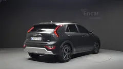 2022 Kia Niro Prestige, серый — фото 2