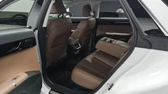 2023 Hyundai Grandeur 2,5 Gasoline 2WD, белый — фото 12