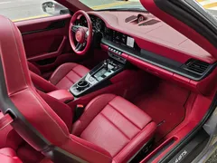 2022 Porsche 911 Carrera 4 GTS Cabriolet — фото 17