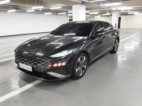 2023 Kia K8 Signature