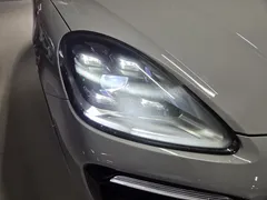 2023 Porsche Cayenne 3.0 COUPE PLATINUM EDITION — фото 3