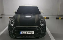 2023 Mini Cooper 3Door Resolute Edition — фото 3