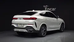 2022 BMW X6 xDrive30d M Sport — фото 2