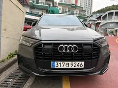 2023 Audi Q7 55 TFSI Quattro Premium — фото 1