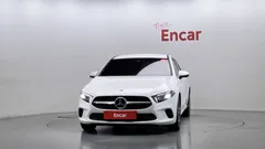 2022 Mercedes-Benz A-Class A220 Sedan — фото 3