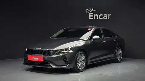 2022 Kia K5 Signature