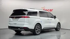 2022 Kia Carnival Diesel 11-Seater Noblesse — фото 2