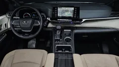 2022 Toyota Sienna 2.5 Hybrid 2WD, белый — фото 7