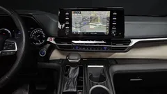 2022 Toyota Sienna 2.5 Hybrid 2WD, белый — фото 14