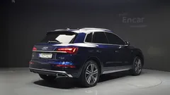 2022 Audi Q5 45 TFSI Quattro Premium — фото 2