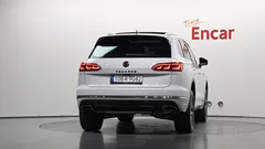 2023 Volkswagen Touareg 3.0 TDI Prestige — фото 4