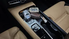 2023 Volvo XC90 T8 Ultimate Bright Hybrid — фото 9