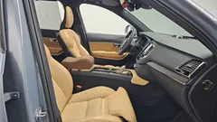 2023 Volvo XC90 T8 Ultimate Bright Hybrid — фото 11