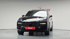 2022 Porsche Cayenne 3.0 PLATINUM EDITION — фото 3