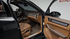 2022 Porsche Cayenne 3.0 PLATINUM EDITION — фото 11