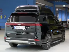 2023 Kia Carnival Gasoline 9-Seater Hi-Limousine — фото 4